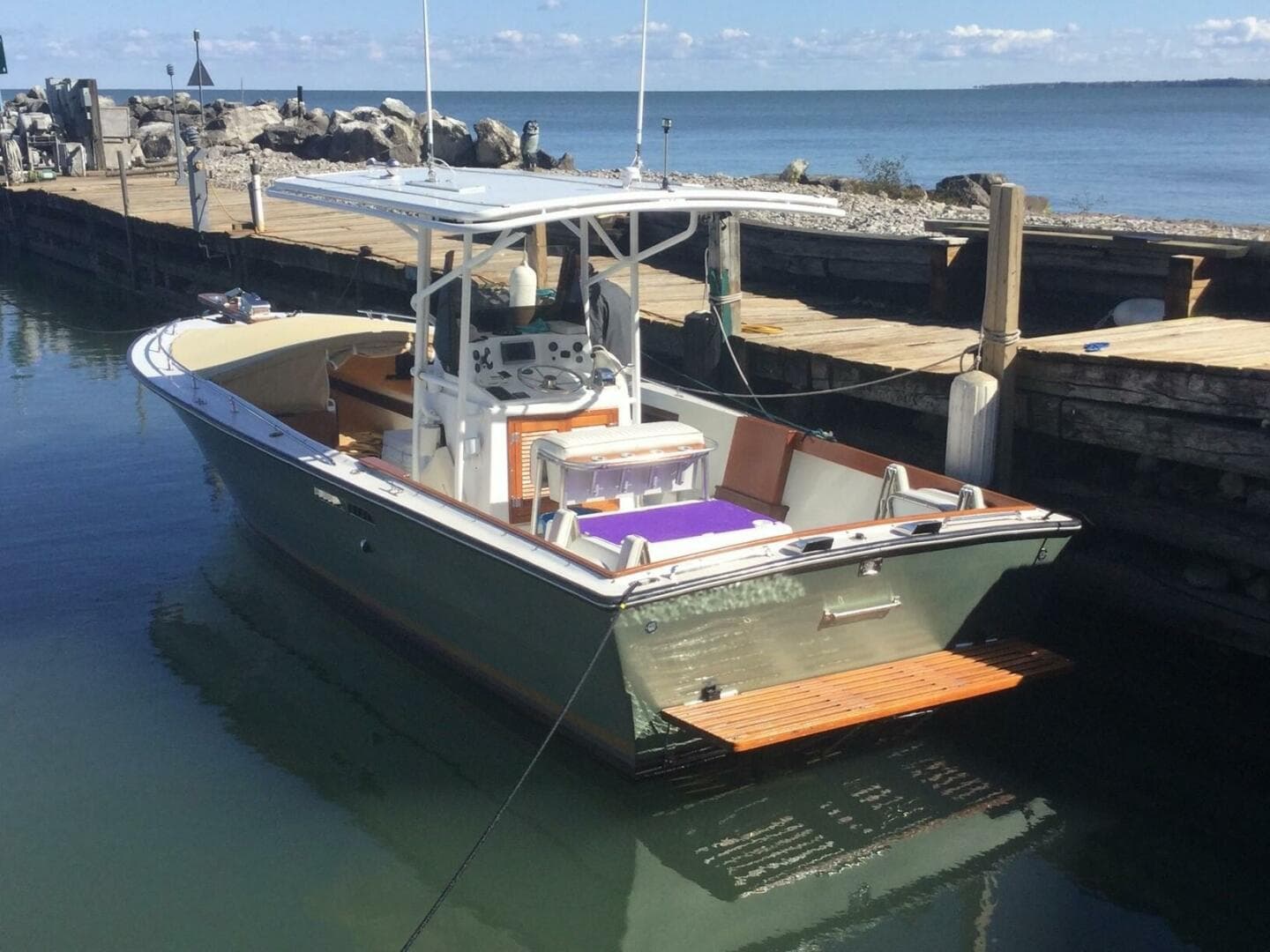 1982 Custom 28 CC — photo 2