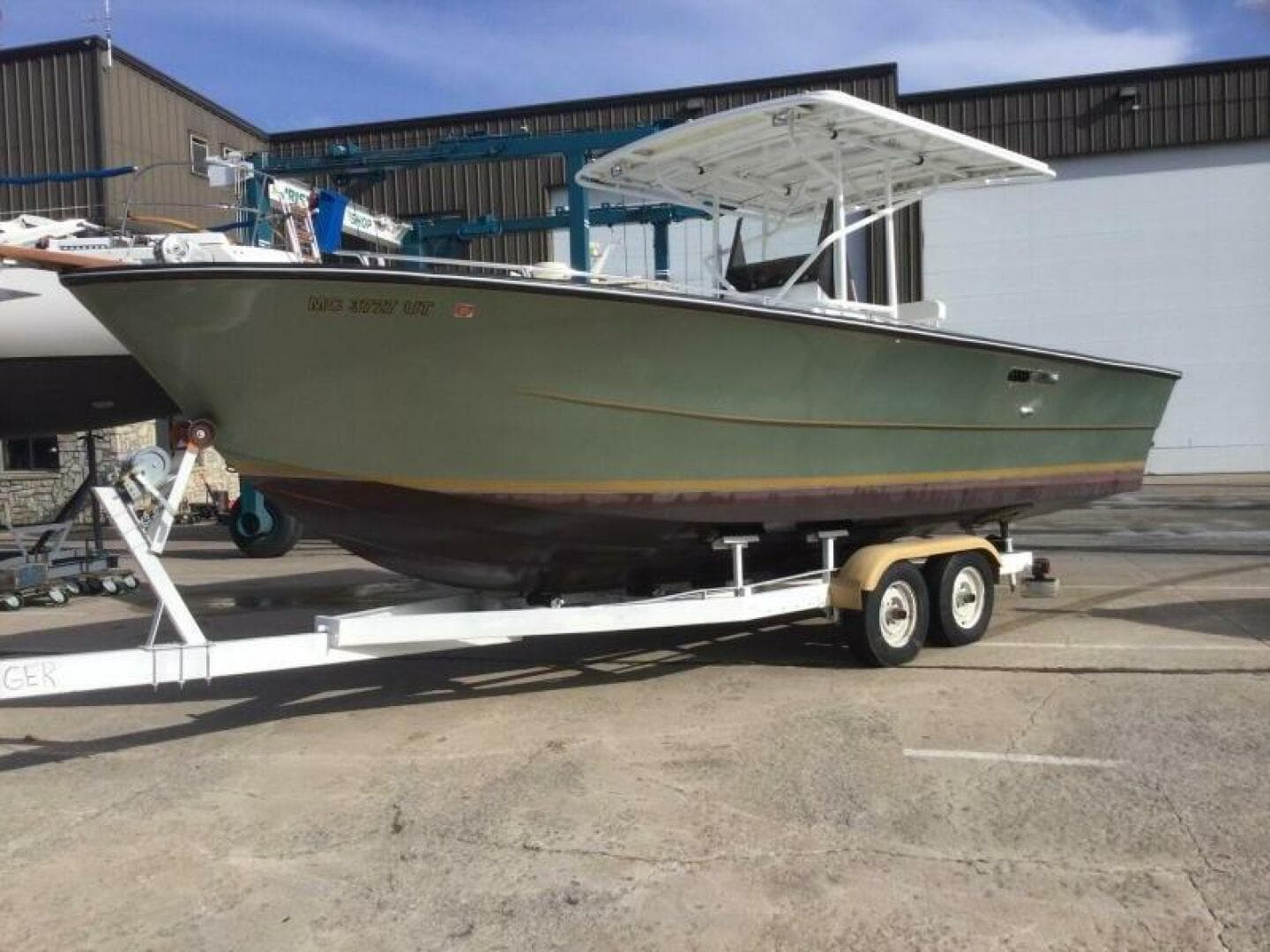 1982 Custom 28 CC — photo 16