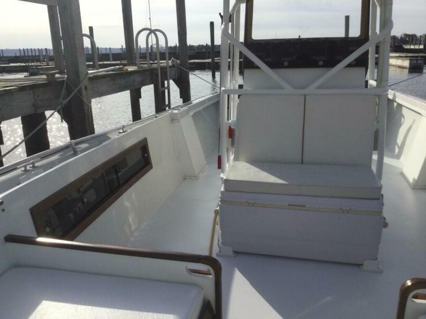 1982 Custom 28 CC — photo 23