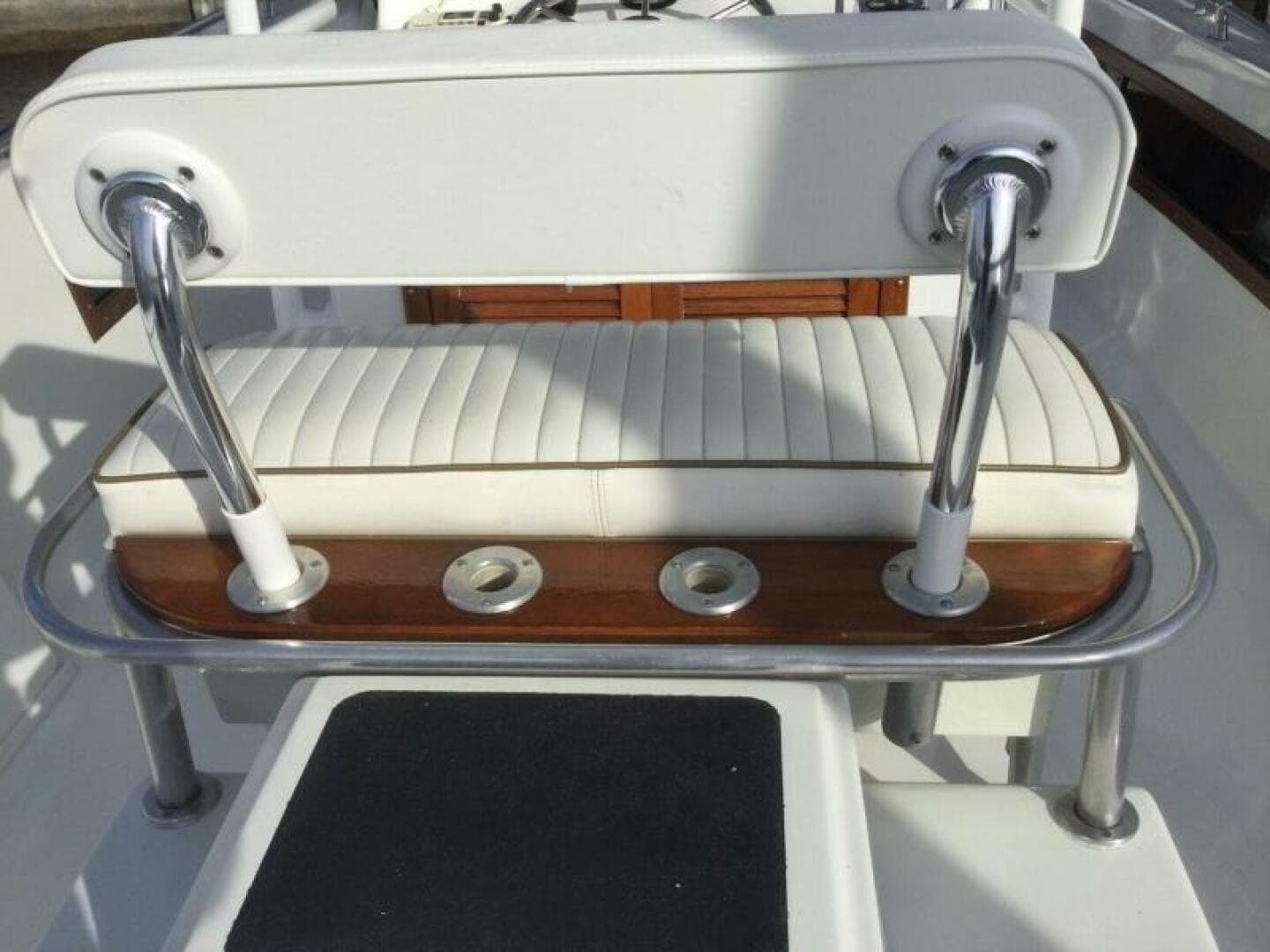 1982 Custom 28 CC — photo 31