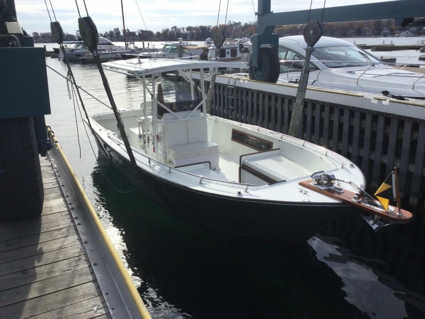 1982 Custom 28 CC — photo 9