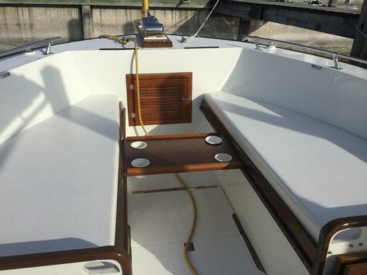 1982 Custom 28 CC — photo 19