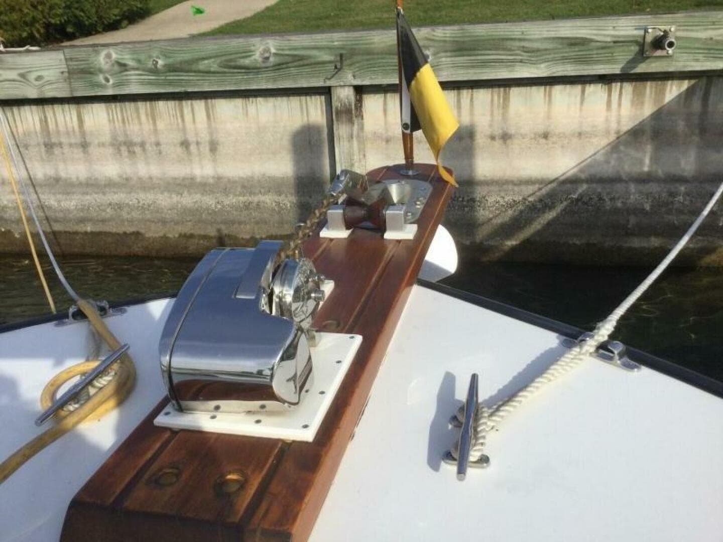 1982 Custom 28 CC — photo 21