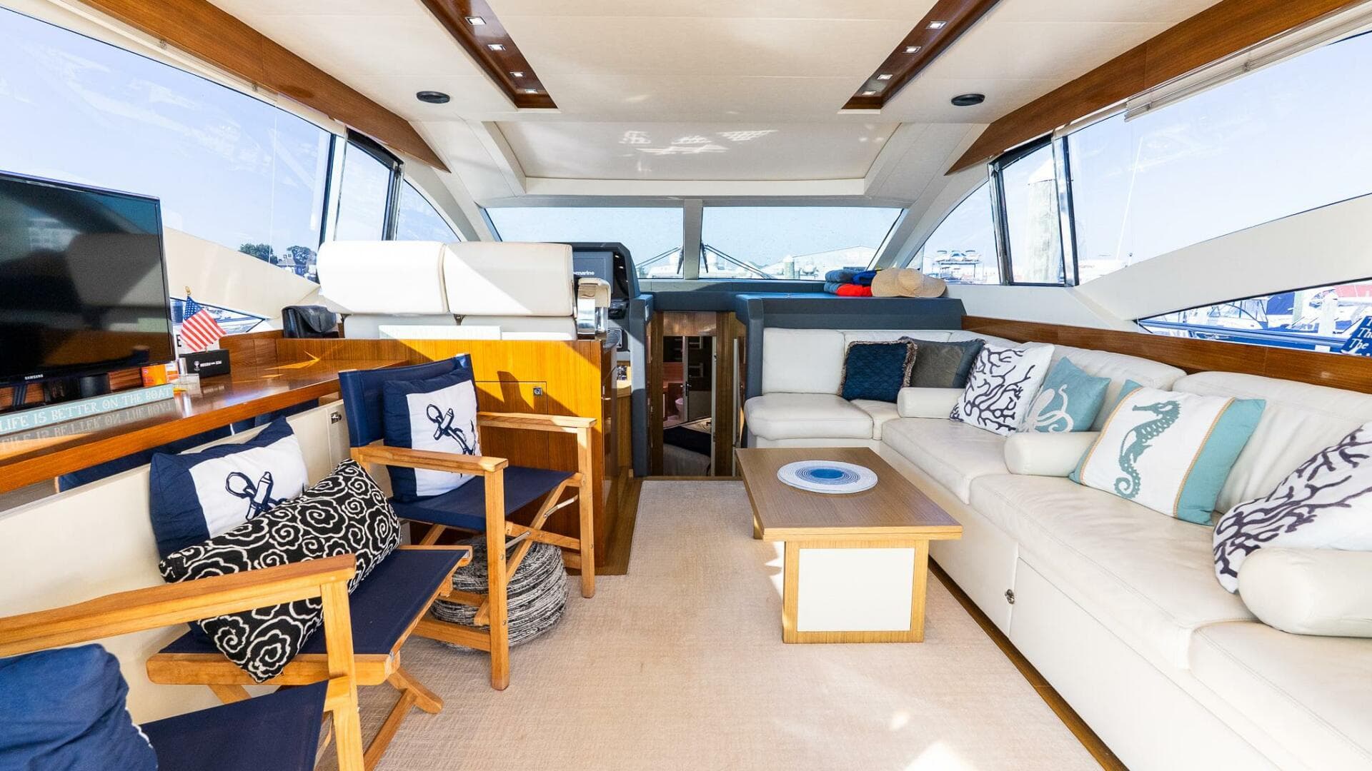 2011 Uniesse 55S — photo 17