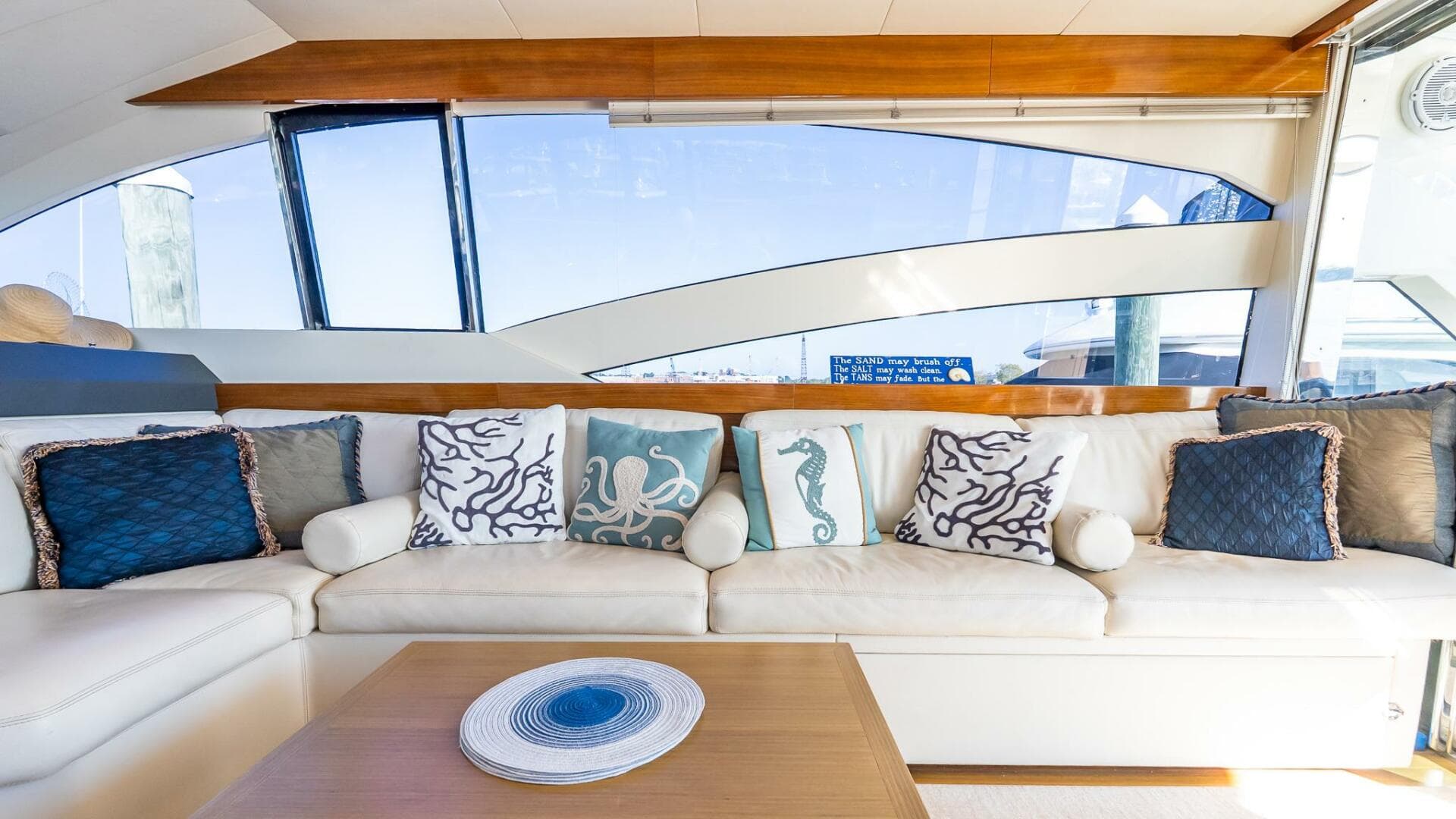 2011 Uniesse 55S — photo 22