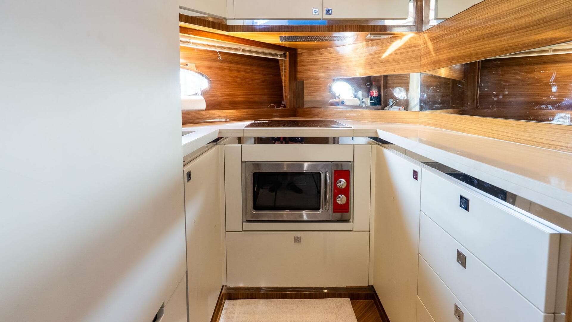 2011 Uniesse 55S — photo 29