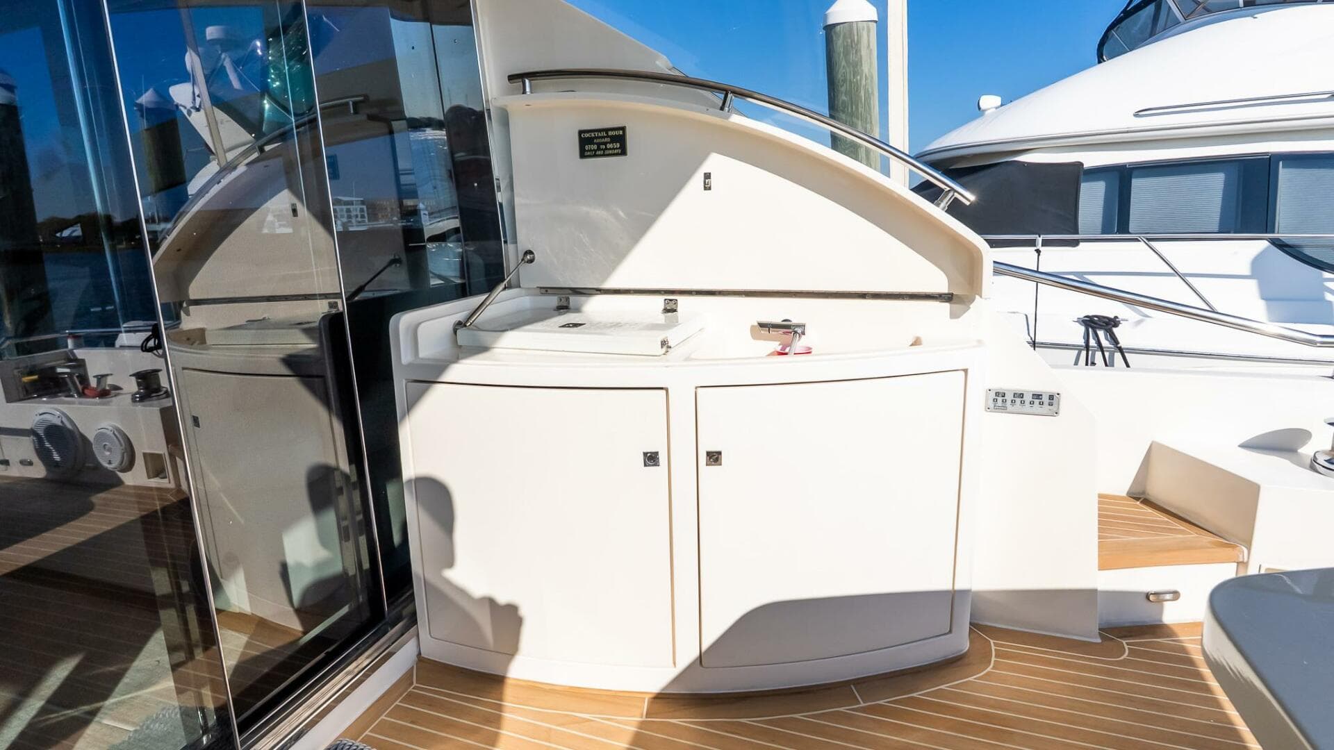 2011 Uniesse 55S — photo 14