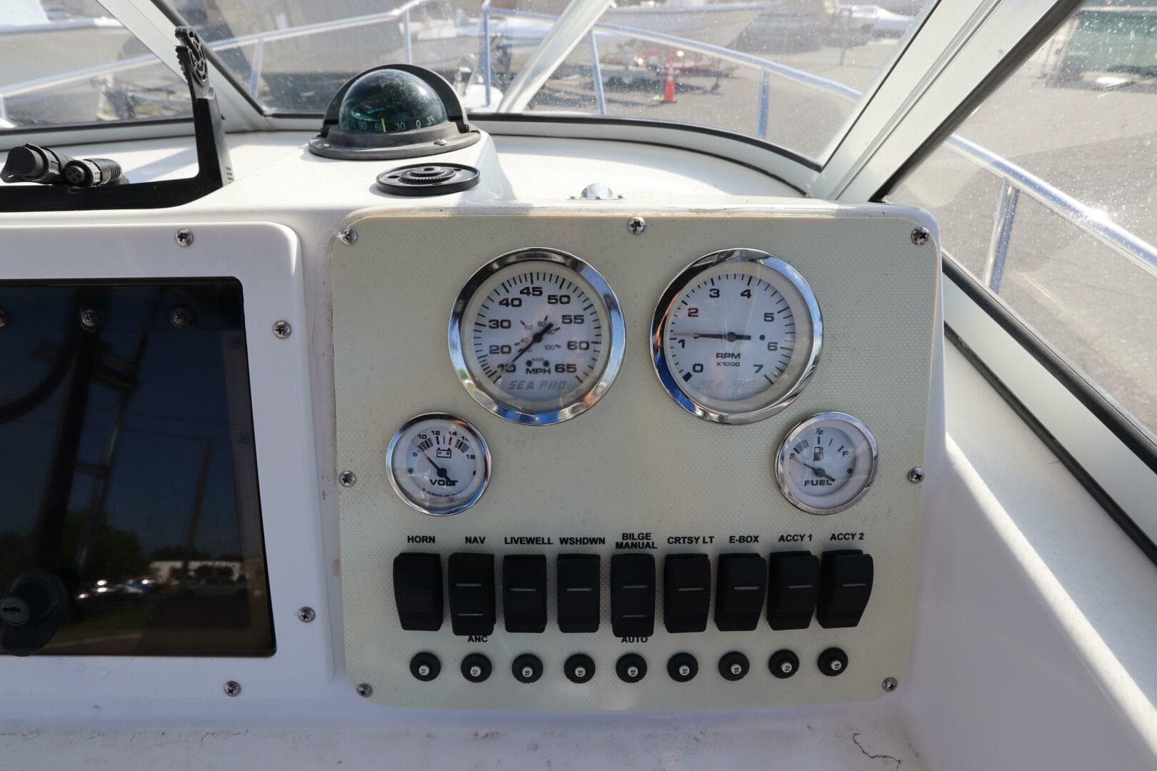 2004 Sea Pro Walk Around — photo 25