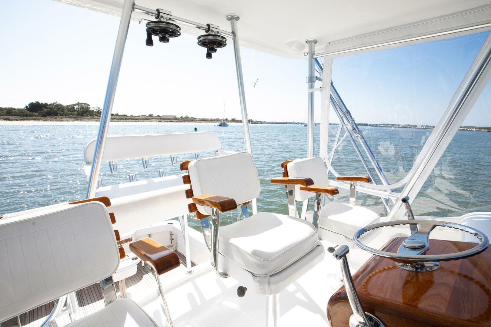 2018 Bertram 35 Flybridge Sportfish — photo 22