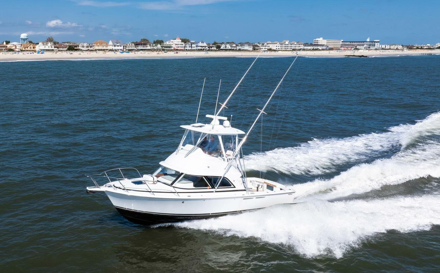 2018 Bertram 35 Flybridge Sportfish — photo 4