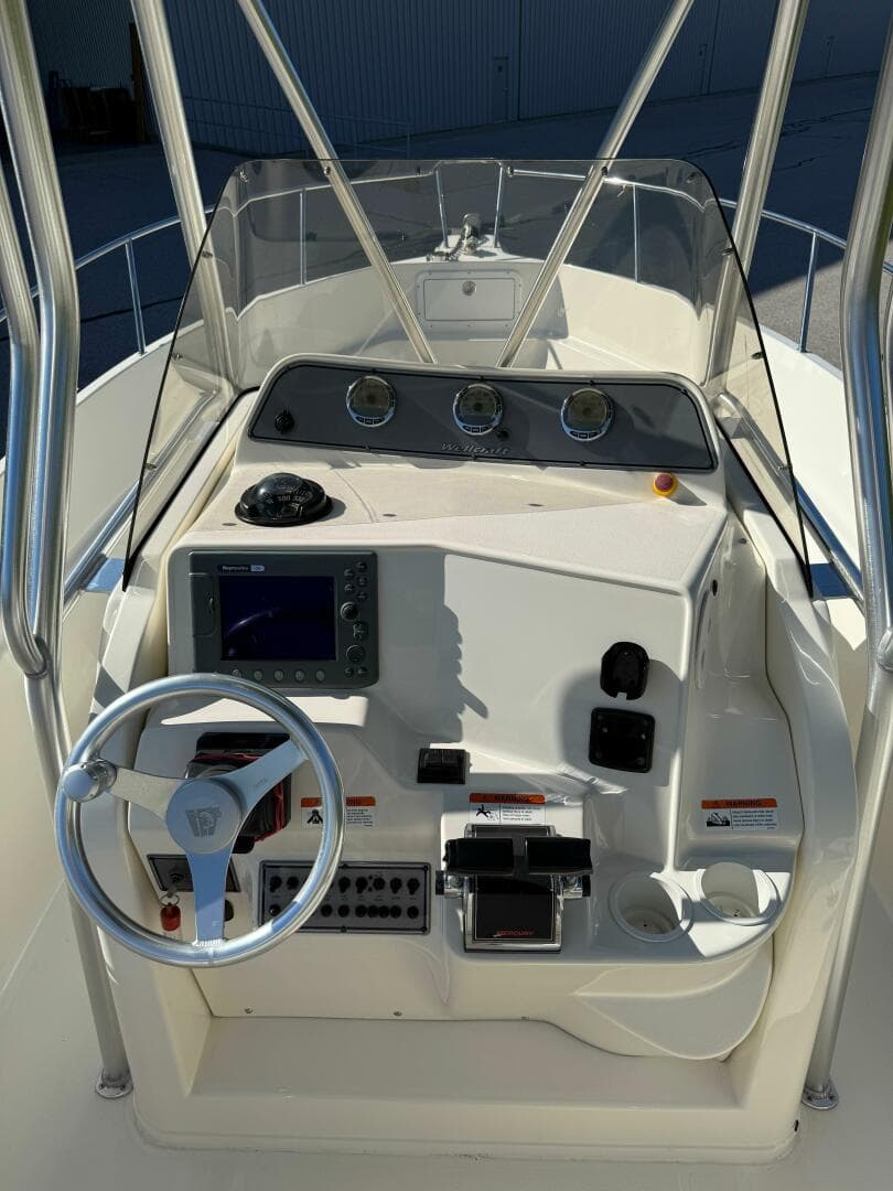 2003 Wellcraft 250 Fisherman — photo 11