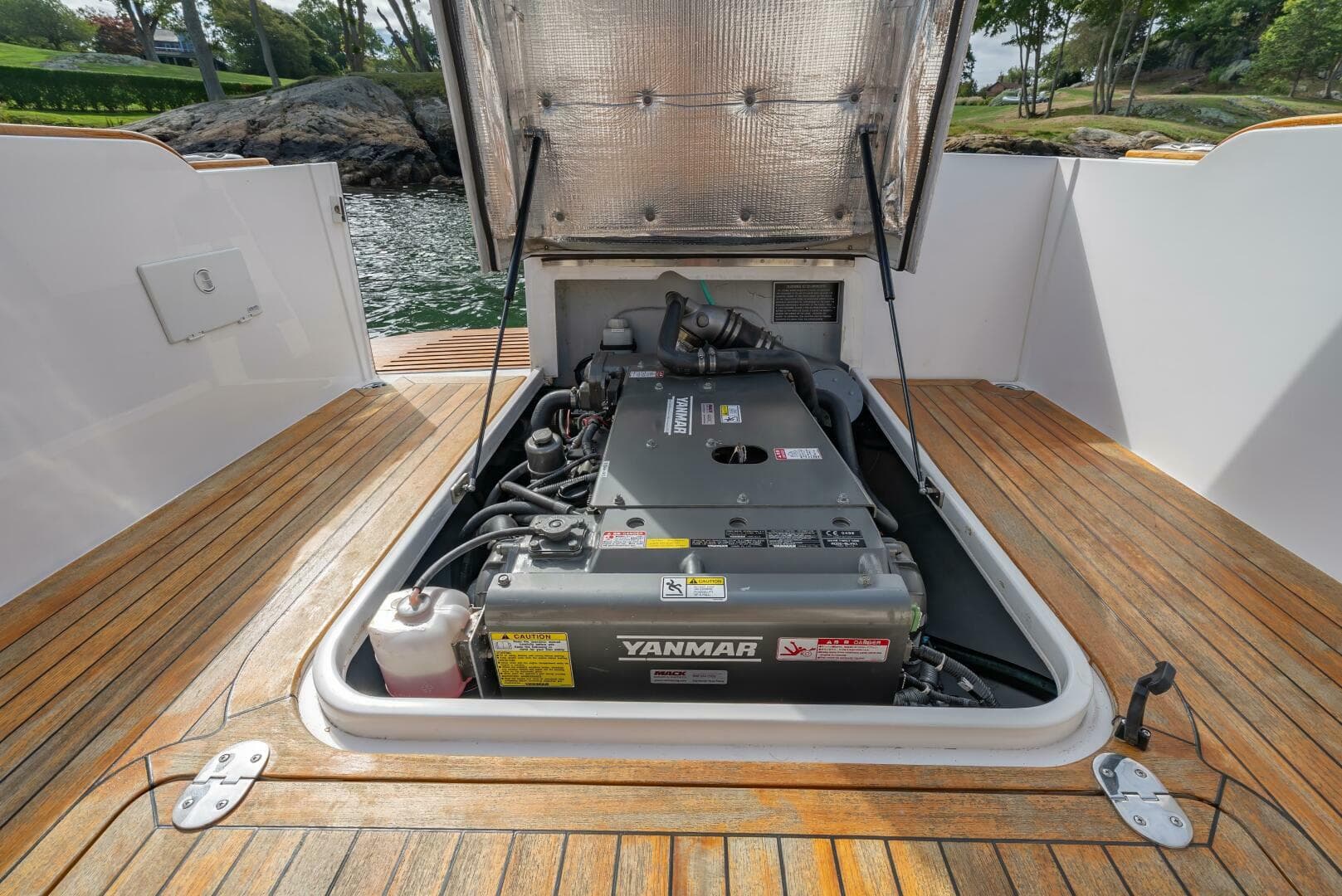 2020 Ch Marine Shelter Island Nomad — photo 19