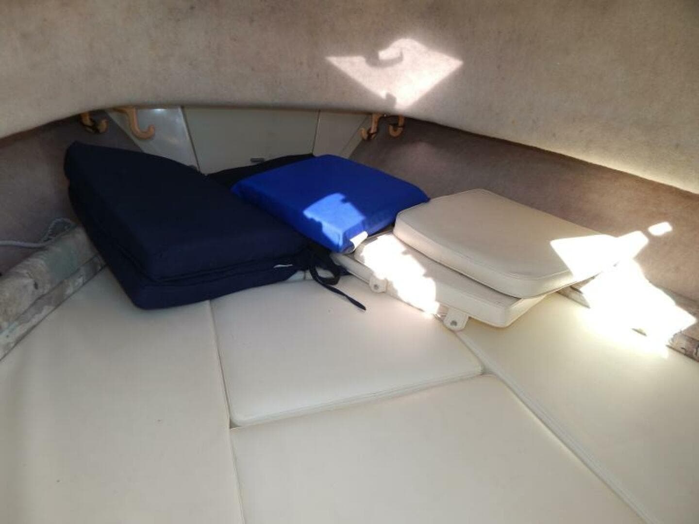 1997 Grady-White 208 Adventure — photo 15