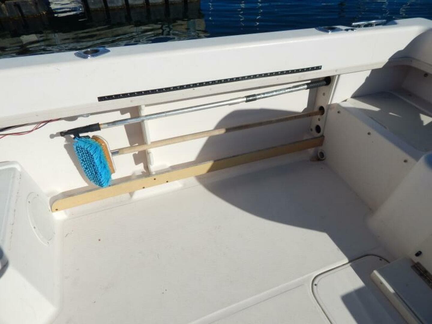 1997 Grady-White 208 Adventure — photo 9