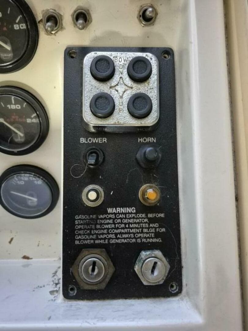 1991 Carver — photo 23