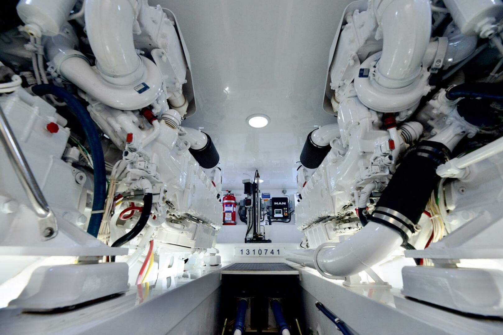 2014 Viking 62 — photo 52