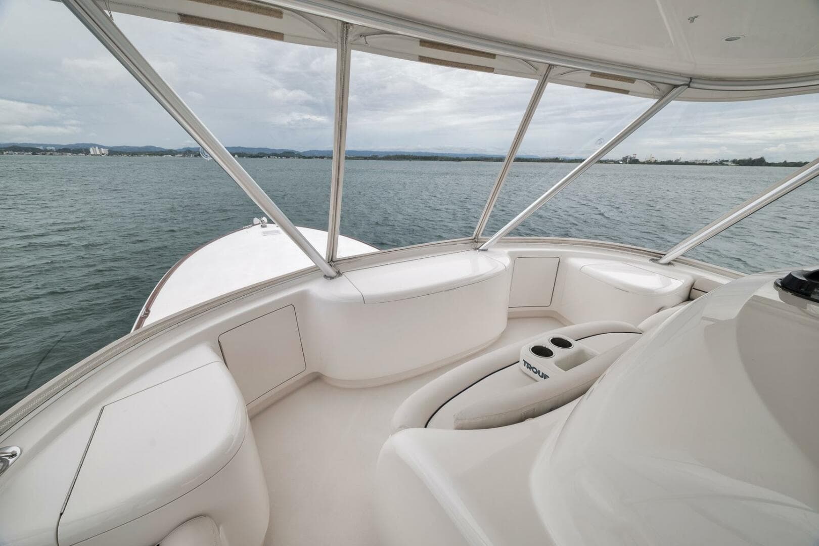 2014 Viking 62 — photo 42