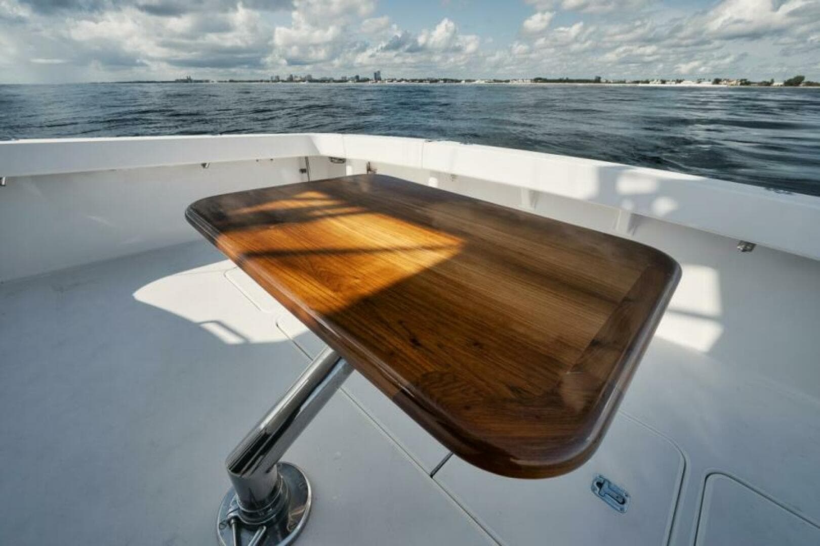 2005 Viking 61 — photo 20