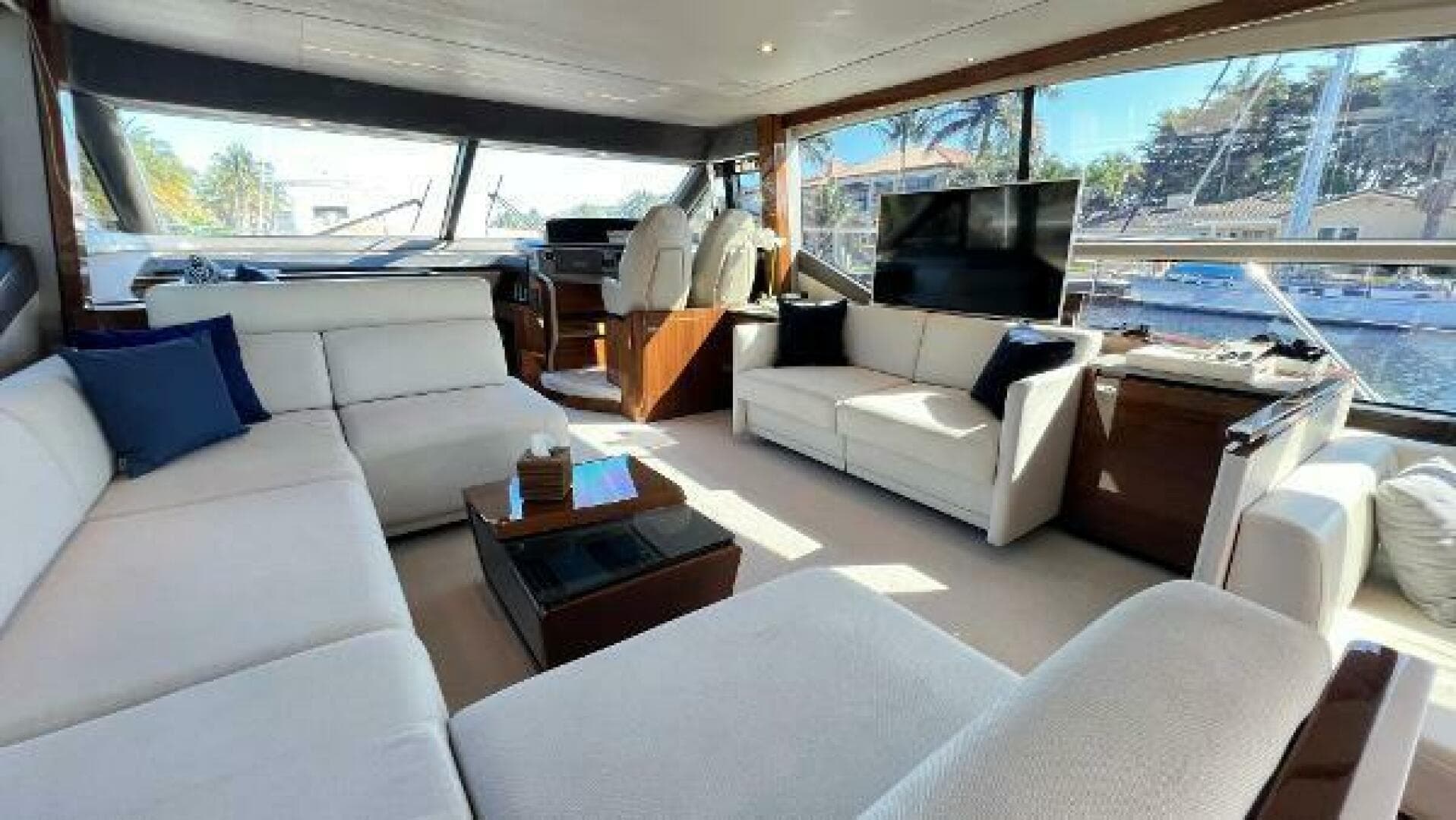 2019 Princess F62 — photo 48