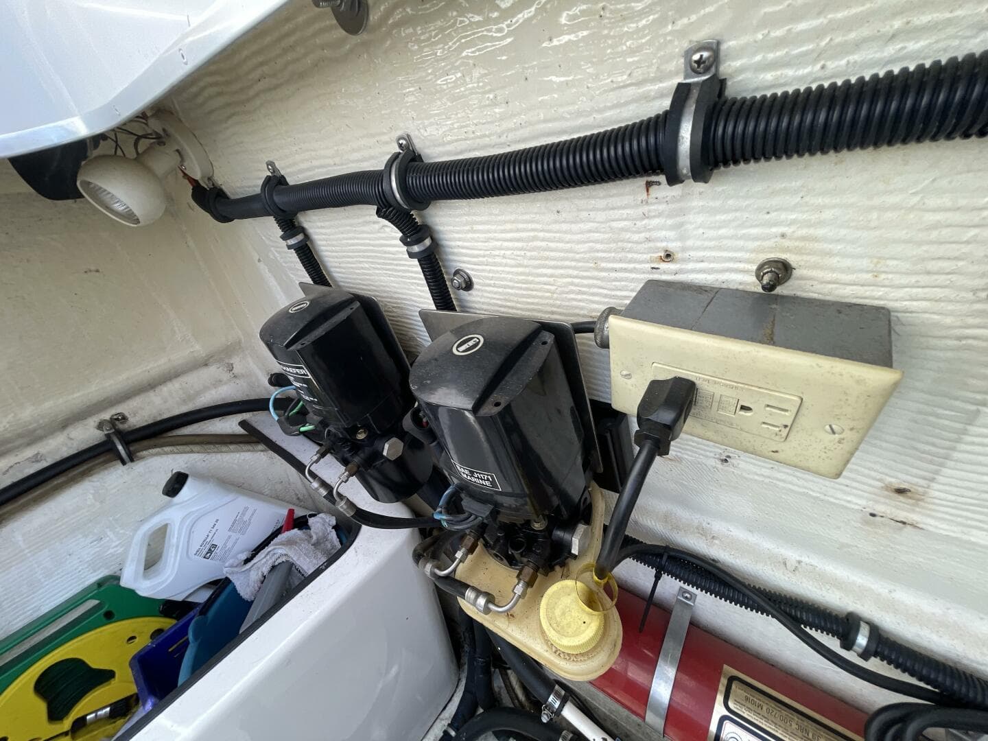 1993 Fountain 38 Sport Cruiser — photo 24