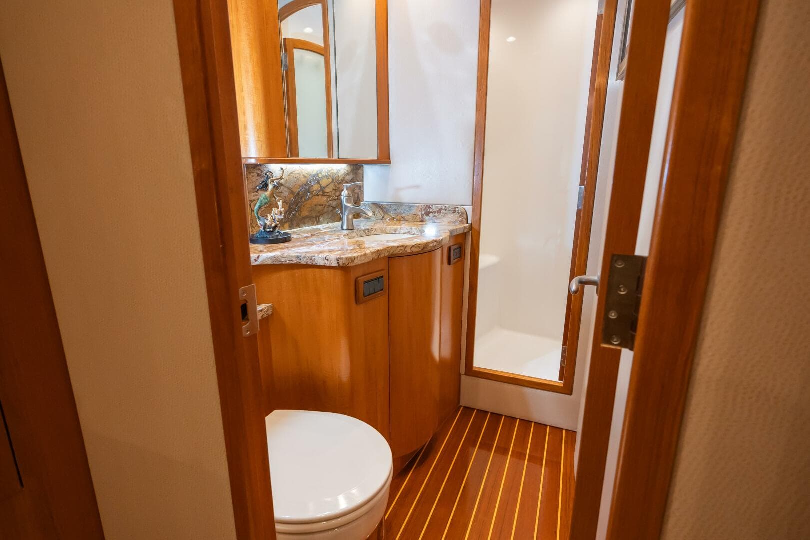 2014 Scarborough 60 Sportfish — photo 29