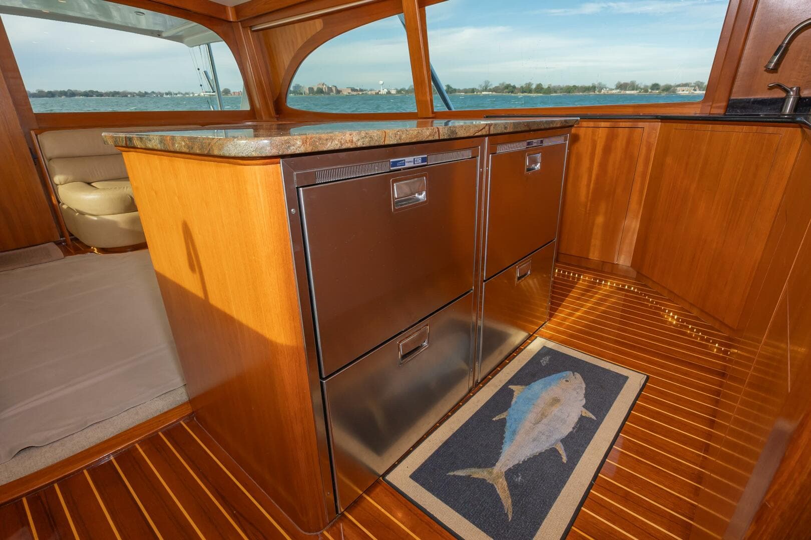 2014 Scarborough 60 Sportfish — photo 22