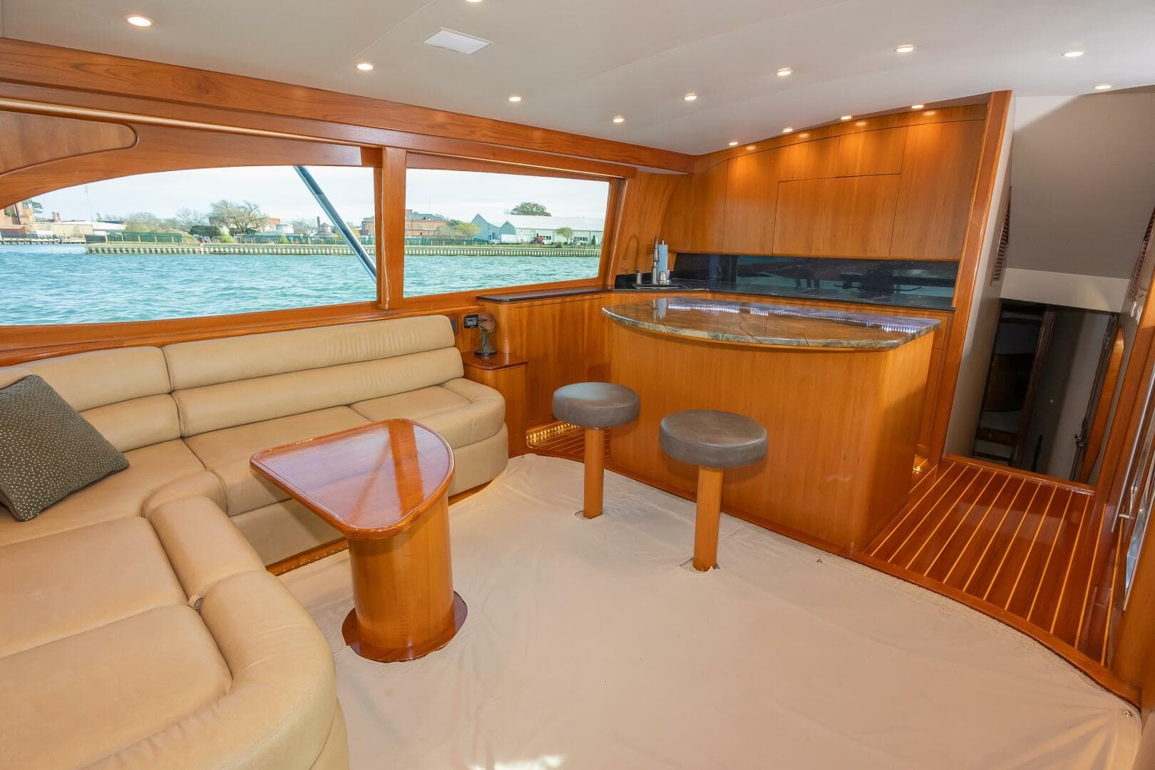 2014 Scarborough 60 Sportfish — photo 18