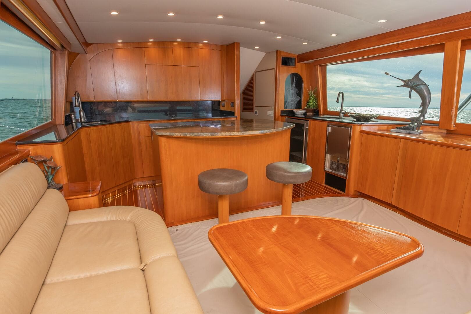 2014 Scarborough 60 Sportfish — photo 17