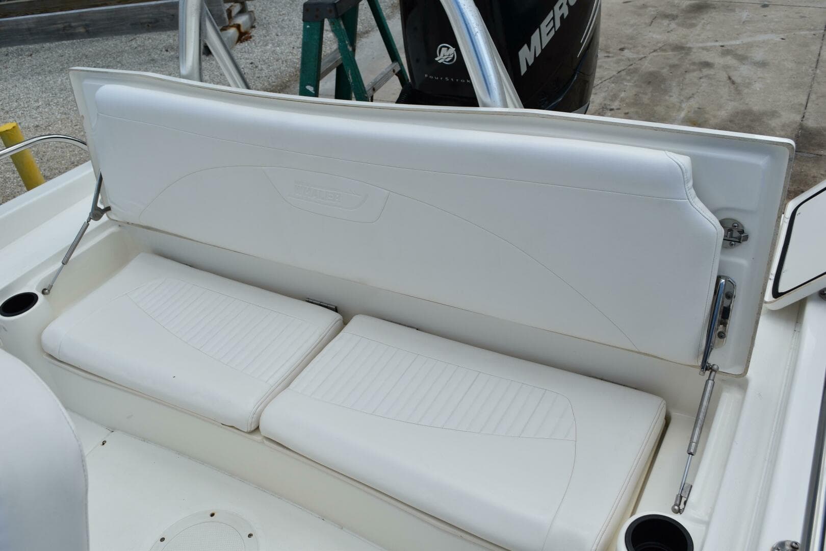 2010 Boston Whaler 230 Dauntless — photo 37