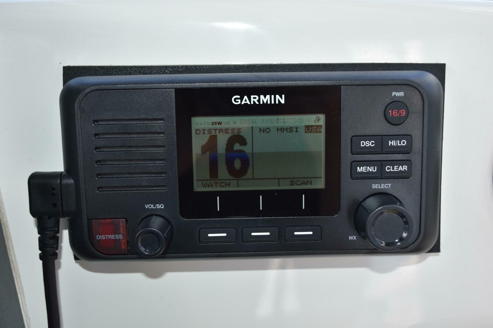 2010 Boston Whaler 230 Dauntless — photo 13