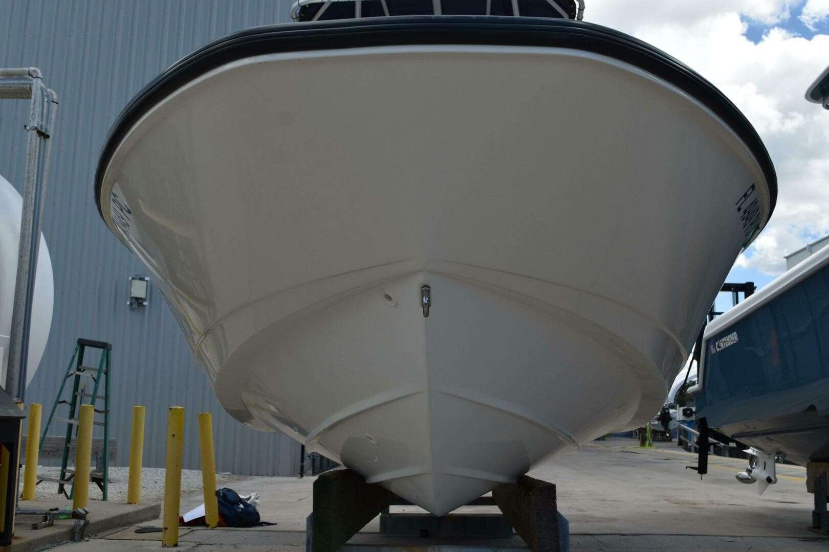 2010 Boston Whaler 230 Dauntless — photo 5