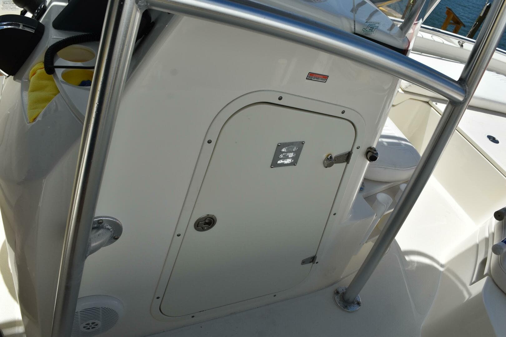 2010 Boston Whaler 230 Dauntless — photo 30