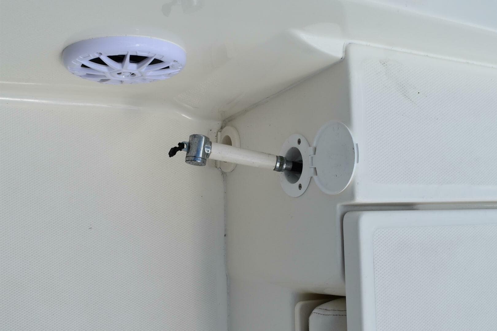 2010 Boston Whaler 230 Dauntless — photo 41