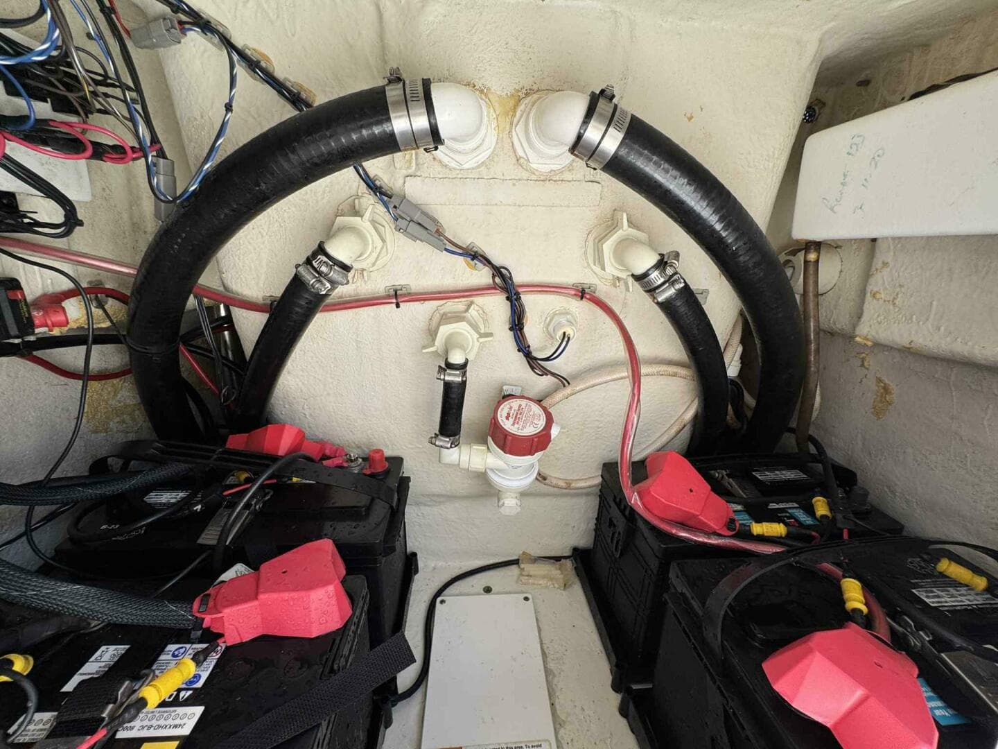 2020 Ranger 2360 Bay — photo 27