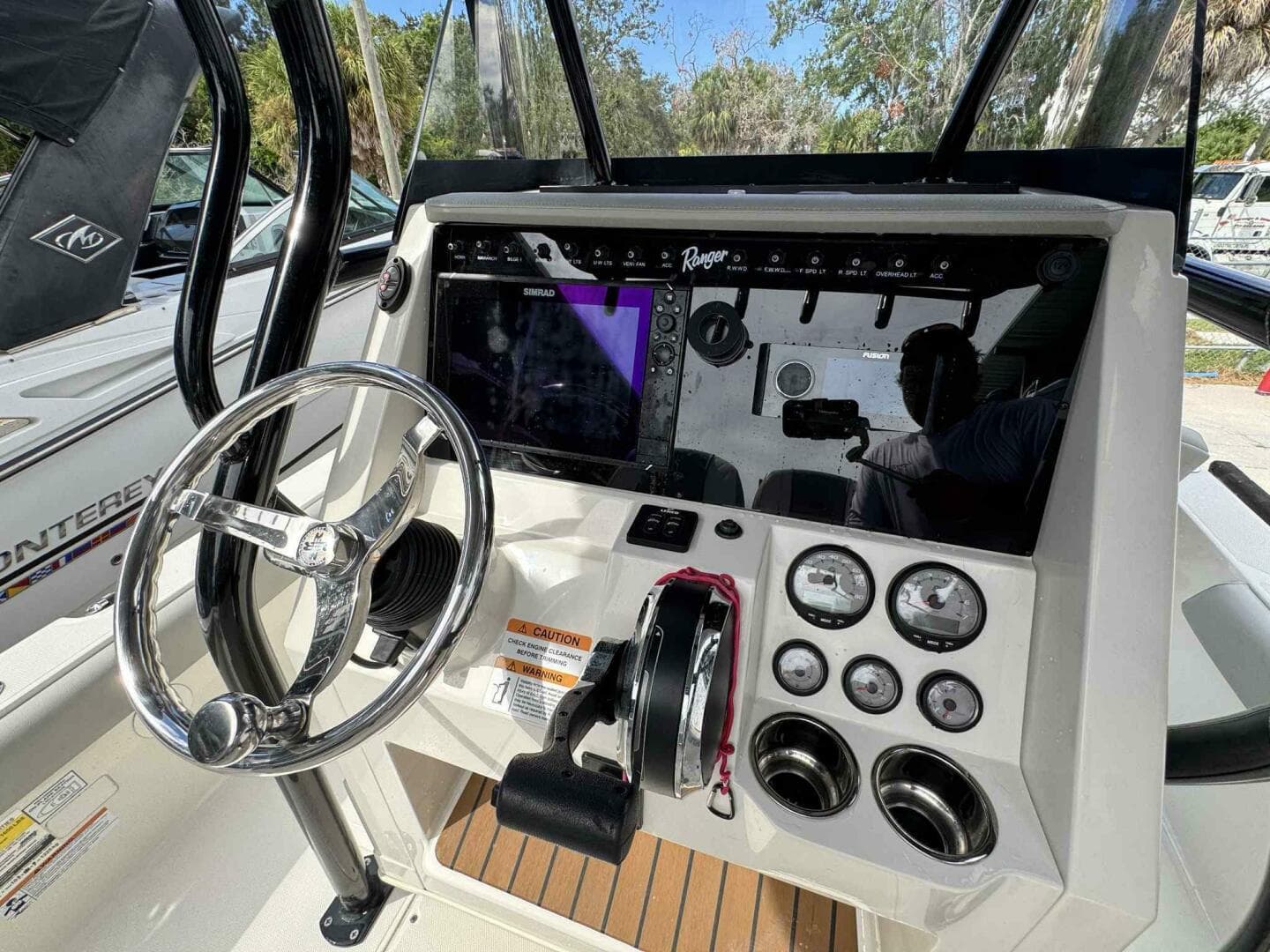 2020 Ranger 2360 Bay — photo 15
