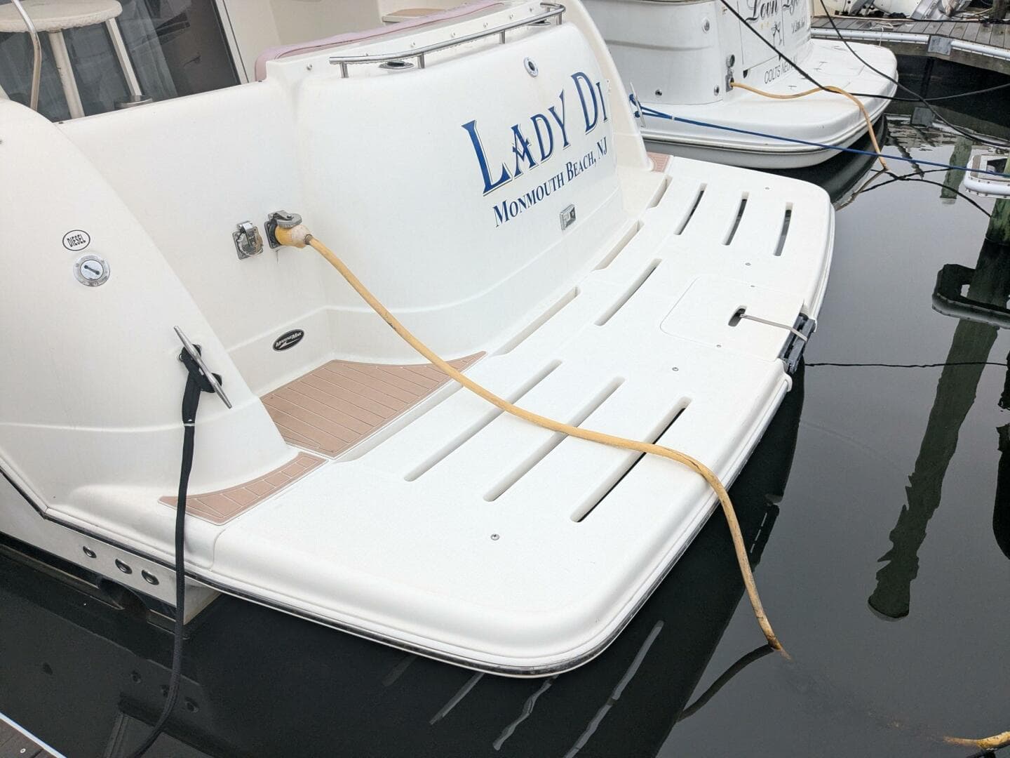 2004 Meridian 411 — photo 3