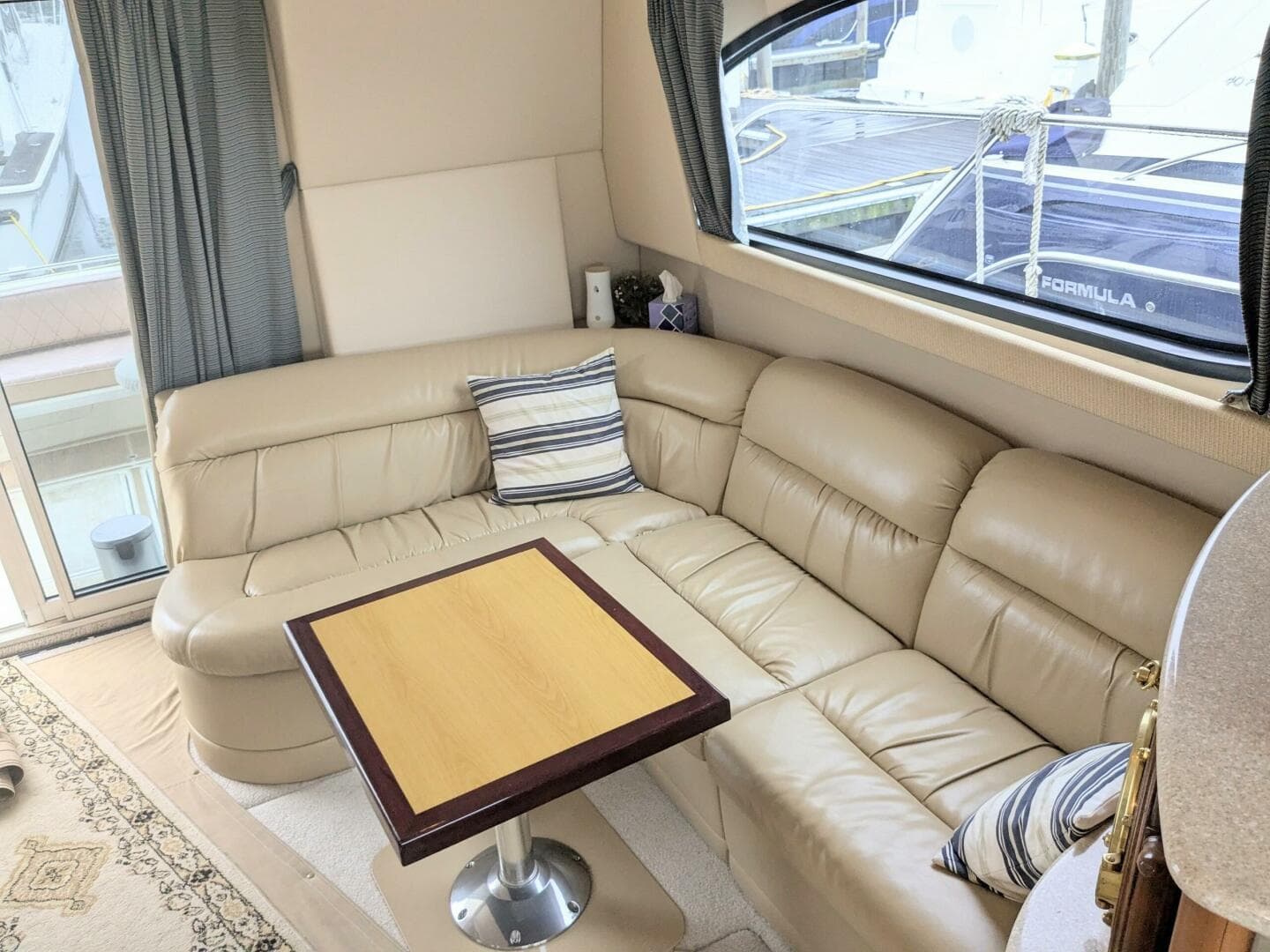 2004 Meridian 411 — photo 16