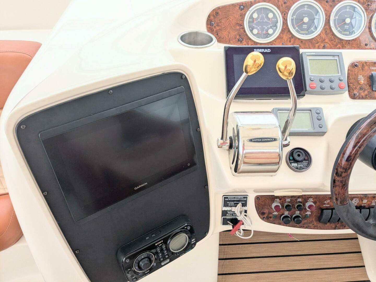 2004 Meridian 411 — photo 12