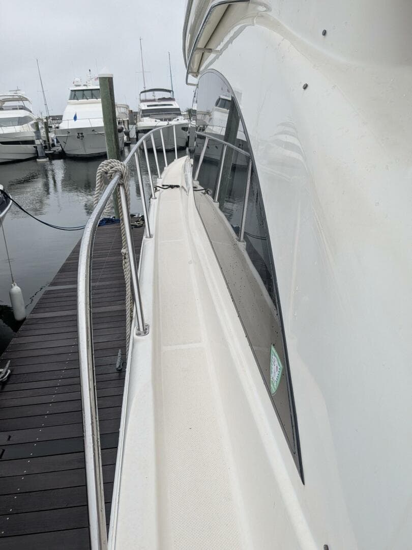 2004 Meridian 411 — photo 6