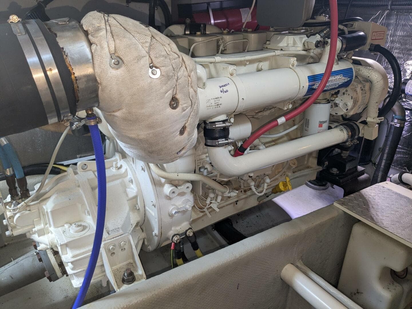 2004 Meridian 411 — photo 32