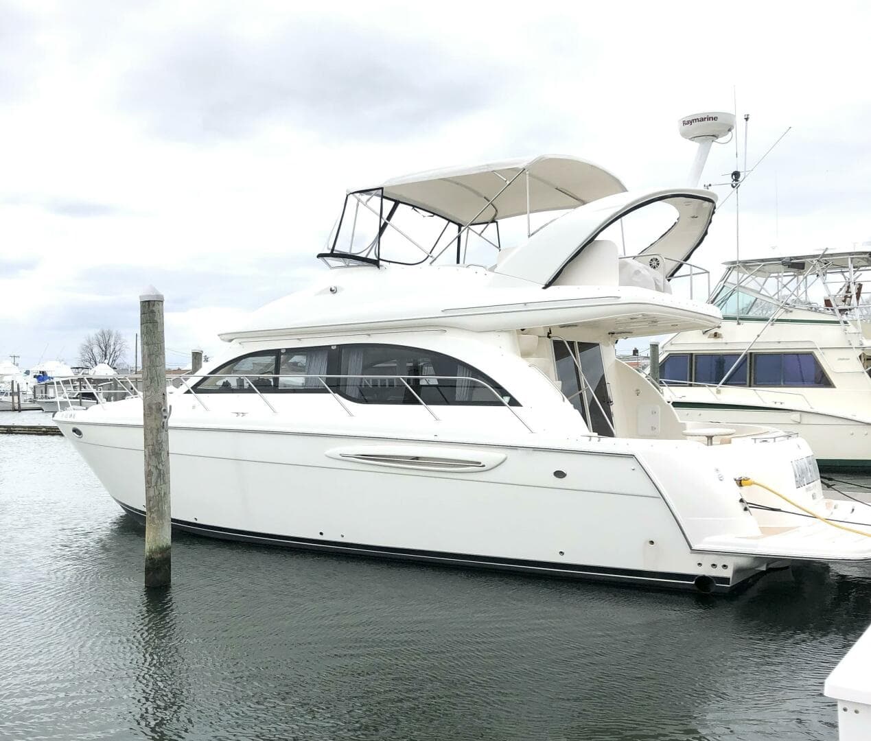 2004 Meridian 411 — photo 37