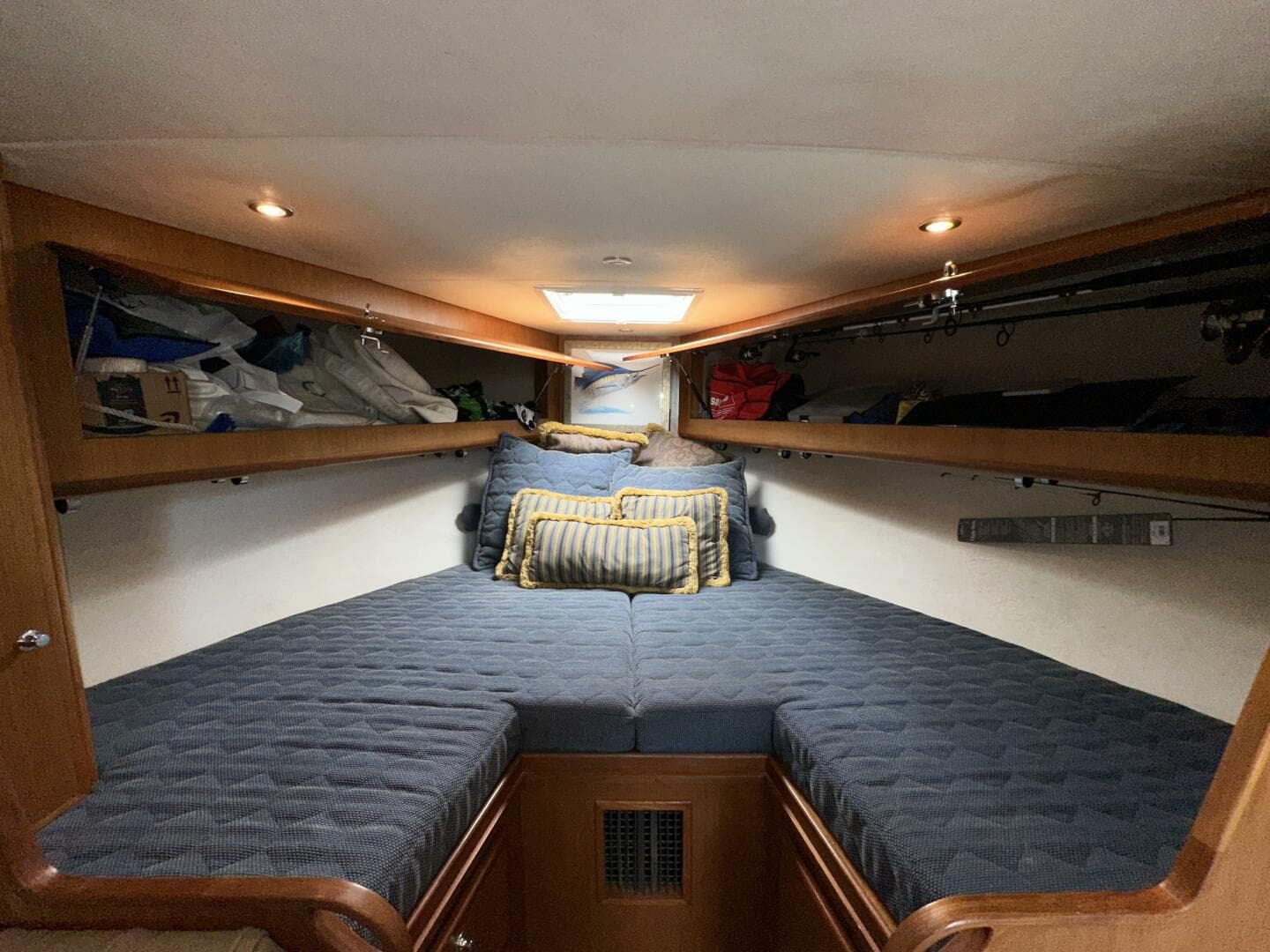 2007 Topaz 40 Express — photo 41