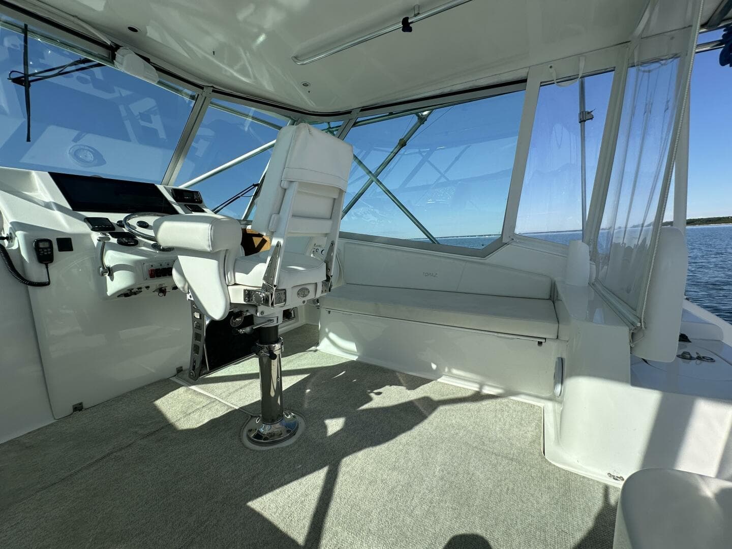 2007 Topaz 40 Express — photo 29