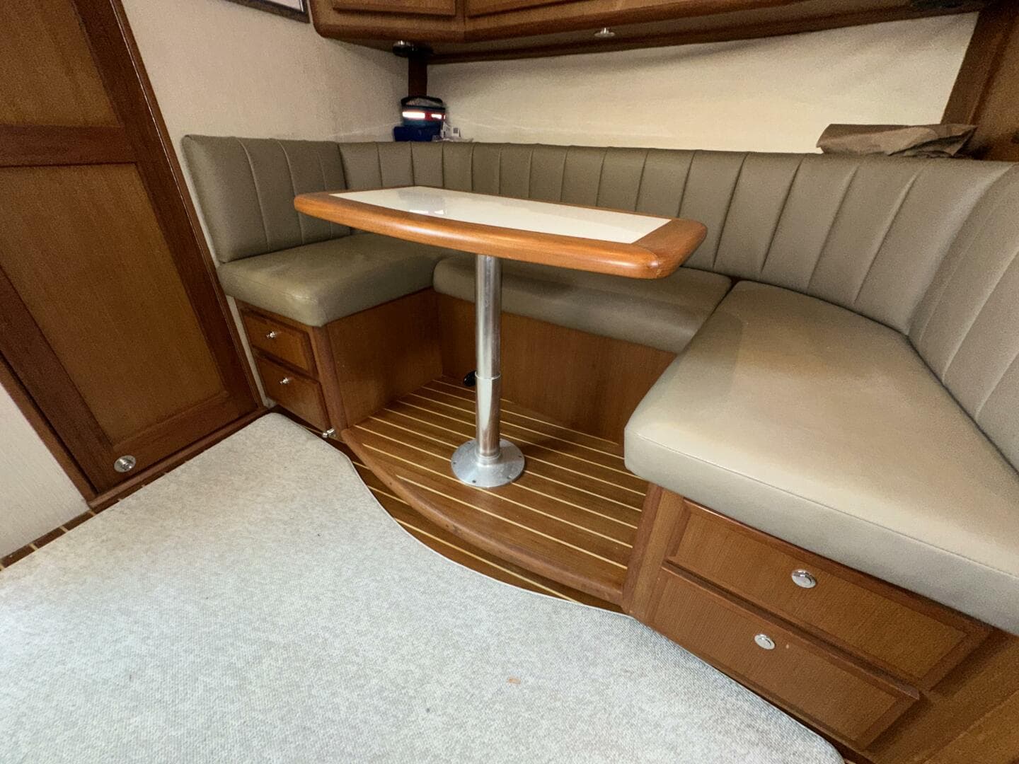 2007 Topaz 40 Express — photo 42