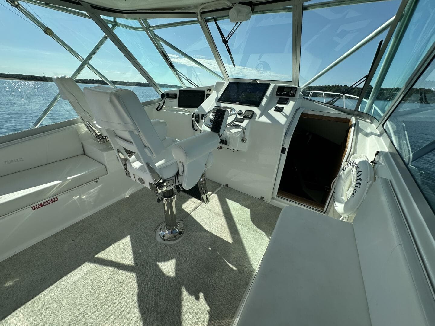 2007 Topaz 40 Express — photo 31