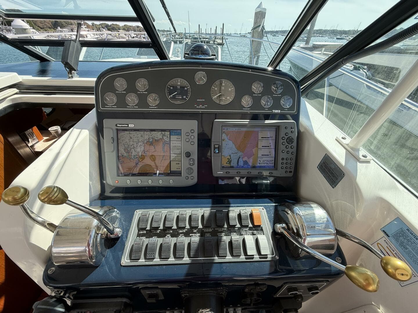 2003 Tiara Yachts 3500 — photo 22