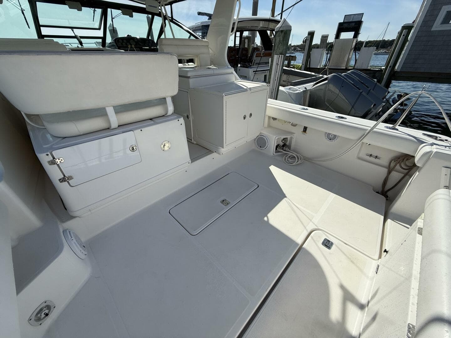 2003 Tiara Yachts 3500 — photo 15