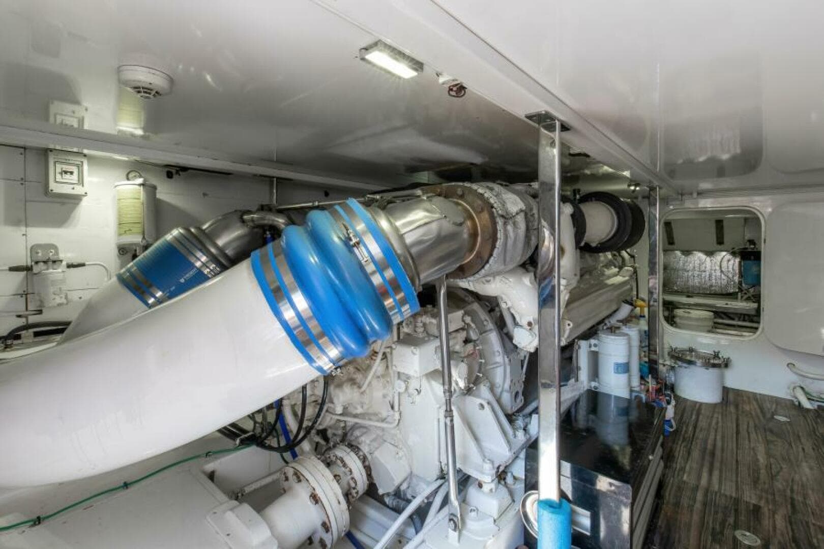 2004 Ebony Custom Sportfish 65 Convertible — photo 43