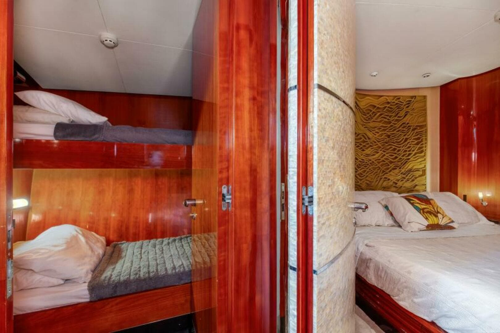 2004 Ebony Custom Sportfish 65 Convertible — photo 6