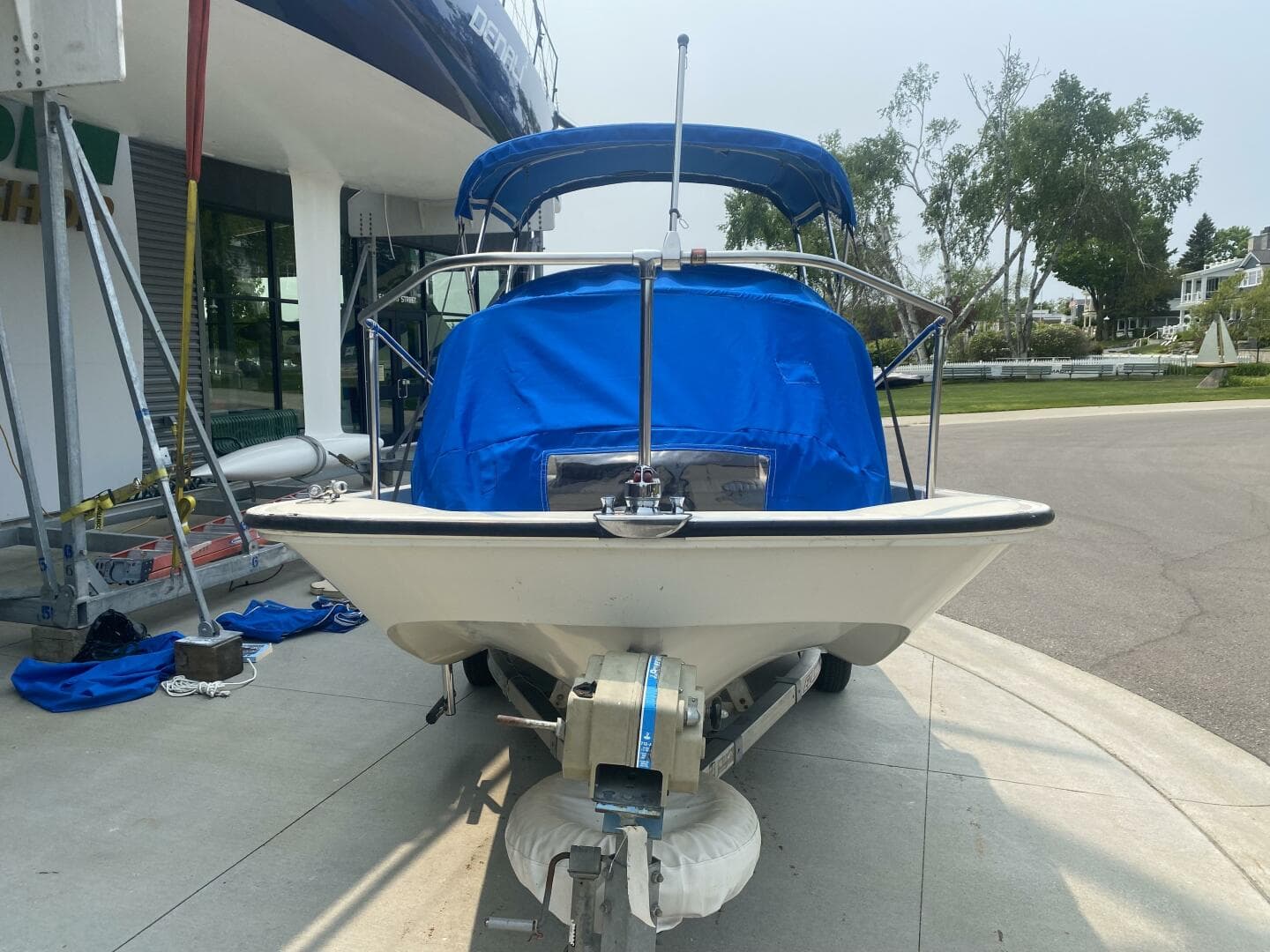 1981 Boston Whaler 17 Montauk — photo 4